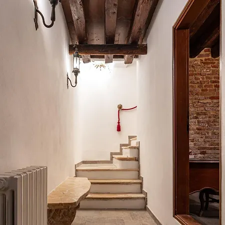 Appartement Hostmate - - Cerchieri The Magic Venetië