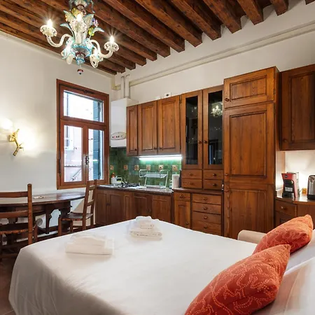 Hostmate - - Cerchieri The Magic *