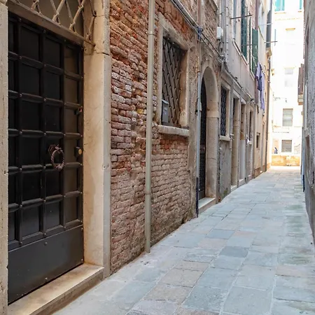 Appartement Hostmate - - Cerchieri The Magic