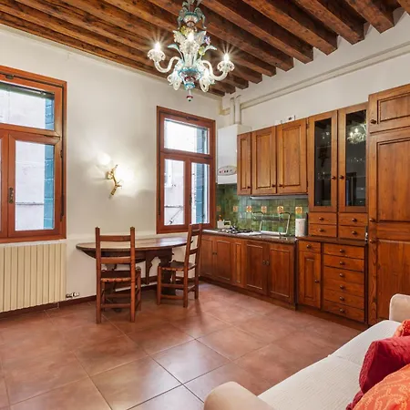 Appartement Hostmate - - Cerchieri The Magic Venetië