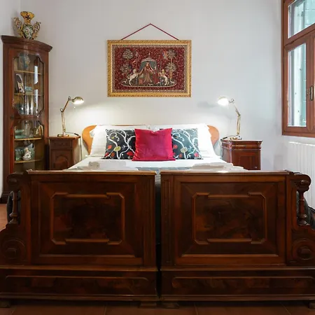 Hostmate - - Cerchieri The Magic * Βενετία