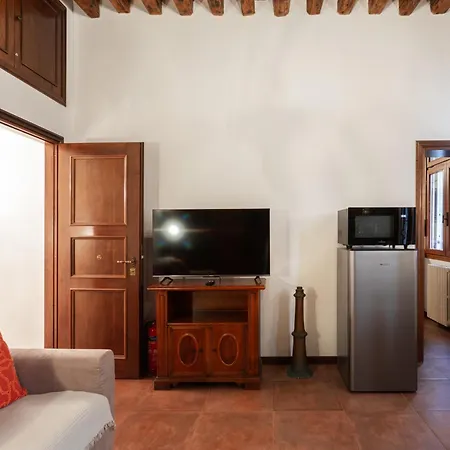 Hostmate - - Cerchieri The Magic البندقية