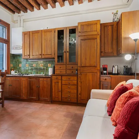 Διαμέρισμα Hostmate - - Cerchieri The Magic